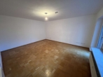 Wohnzimmer - Wohnen AM HAARENUFER! Bezugsfreie 2,5-Zimmer-Wohnung im Hochparterre.