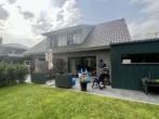 Hausansicht hinten - Neuwertige DHH in beliebter Lage von Hude