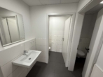 WC - Neubau-Büroräume mit Hallenfläche und guter Anbindung in Wüsting (Hude)