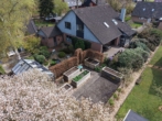 Hausansicht - Familienfreundliches Einfamilienhaus mit viel Platz und schönem Garten in ruhiger Lage von Wüsting