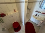 Gäste Bad WE 2 - Kapitalanleger aufgepasst! Junges 4-Parteien-Haus in ruhiger Lage.