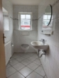 Gäste-WC - Einfamilienhaus mit Garage, Keller und Garten in Bookholzberg