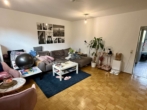 Wohnzimmer - Gepflegte 3-Zimmer-Wohnung. Ideal gelegen in zweiter Reihe am Melkbrink!