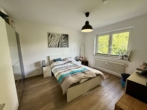 Schlafzimmer - Gepflegte 3-Zimmer-Wohnung. Ideal gelegen in zweiter Reihe am Melkbrink!